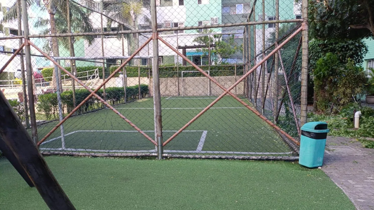 Imagem 2/4 com suíte no melhor Condomínio Clube de Lauro de Freitas