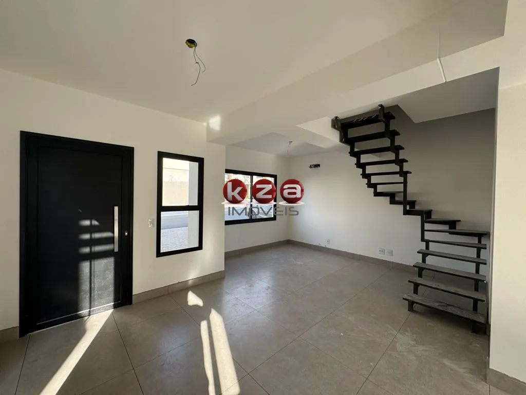 Imagem Casa para Venda em Valinhos-SP, Condomínio Villa Spadaccia: 3 Quartos, 1 Suíte, 2 Salas, 2 Banheiros, 2 Vagas, 121m².