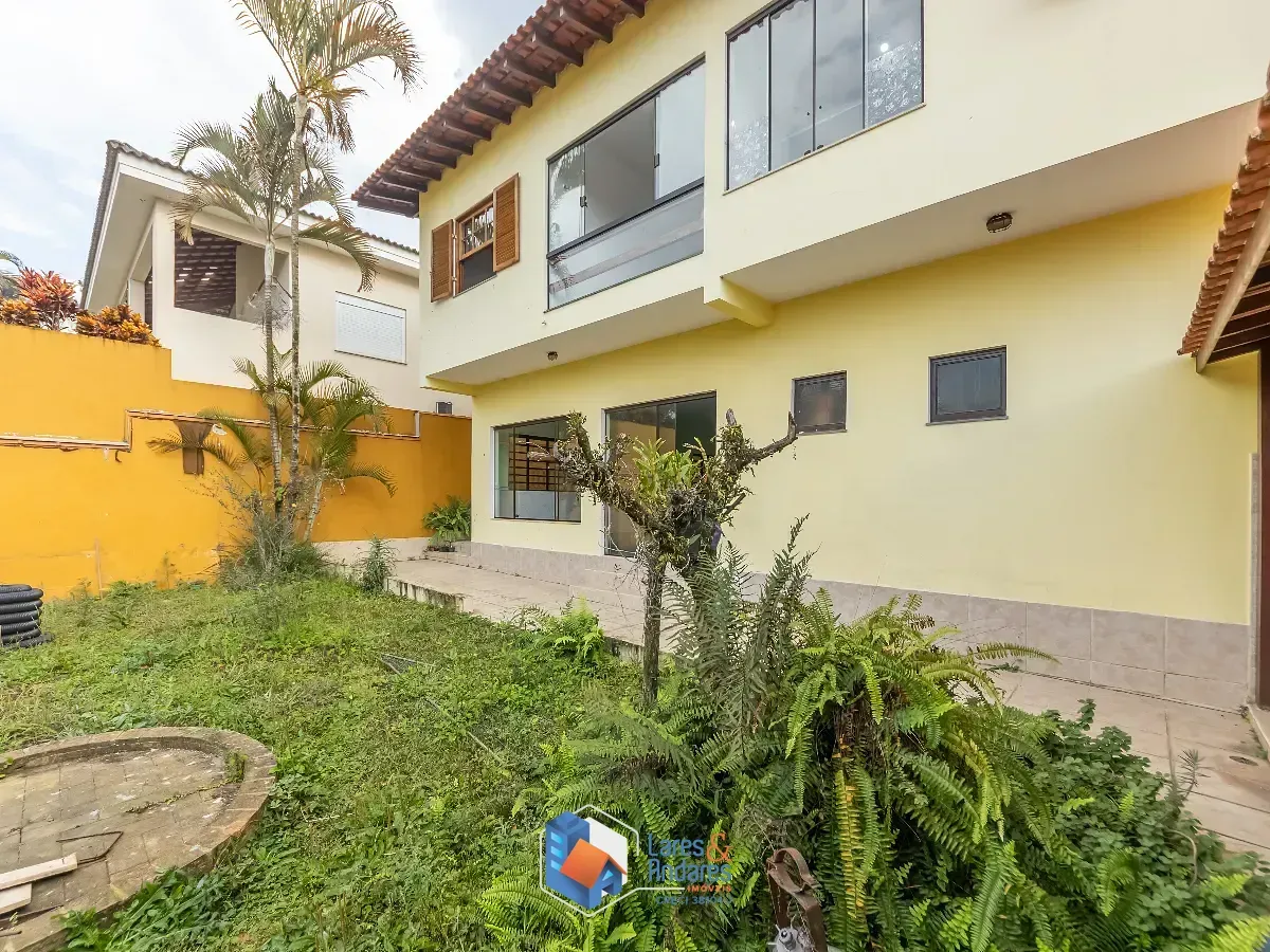 Imagem Casa de vila para venda em Parque dos Príncipes com 4 quartos, sendo 2 suítes, 352m²