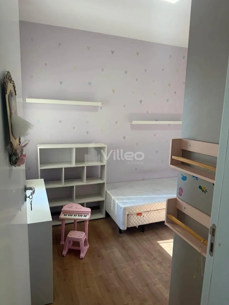 Imagem Este apartamento está localizado no 9º andar, proporcionando vista livre e ótima iluminação nat...