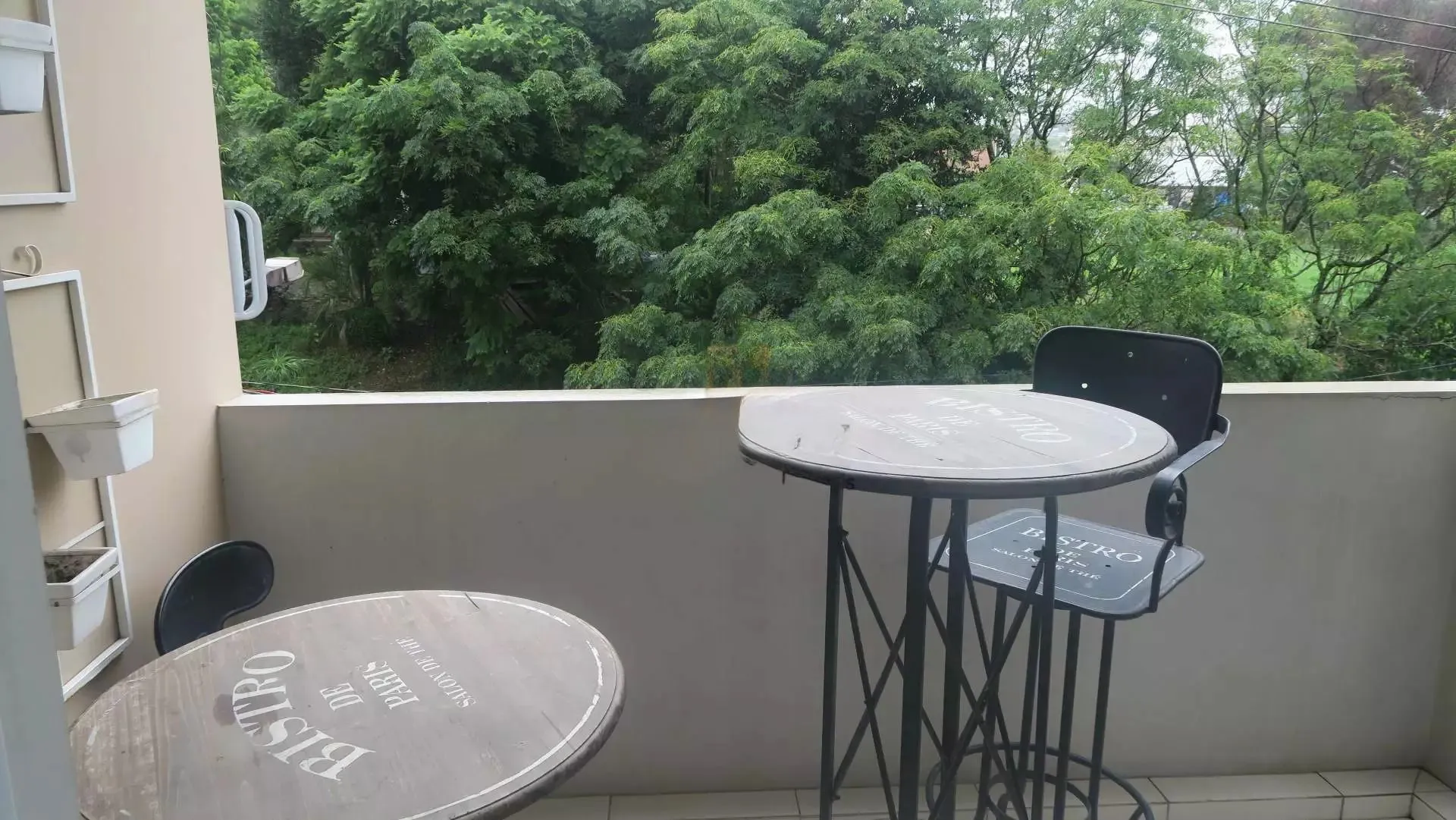 Imagem Apartamento com 3 dormitórios, suíte e churrasqueira.