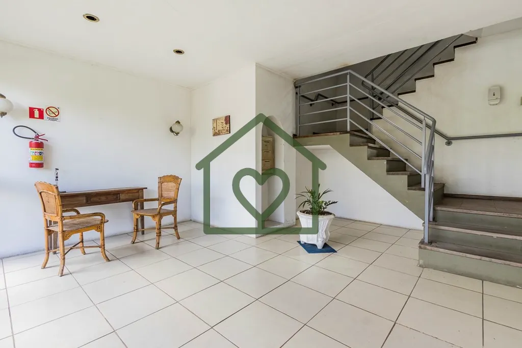 Imagem Linda cobertura duplex reformada situada no coração do Jardim Lindóia em Porto Alegre, Localizada...
