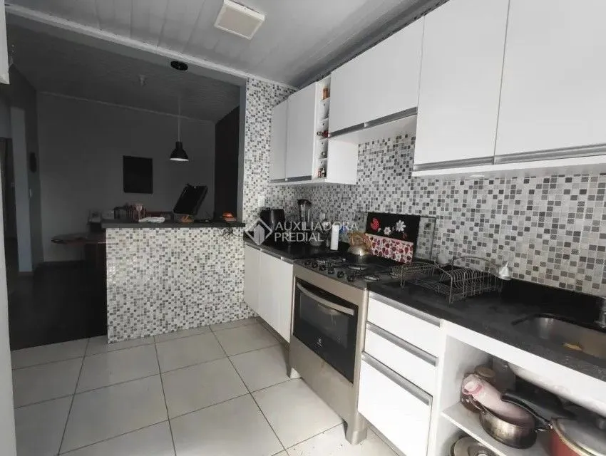 Imagem Casa 3 dormitórios no Bairro Coronel Aparício Borges