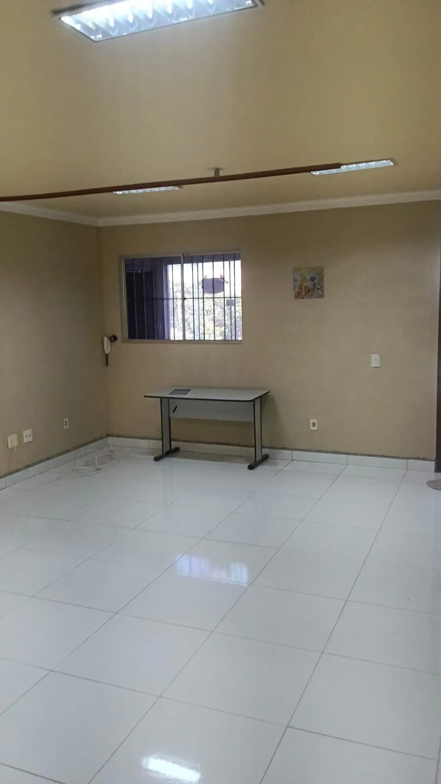 Imagem Sala comercial no Bairro CPA 4