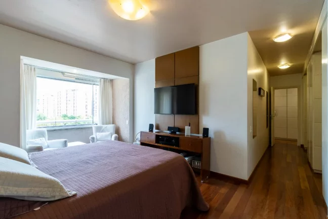 Imagem Apartamento à venda em São Paulo, Moema, com 3 quartos, 195m2