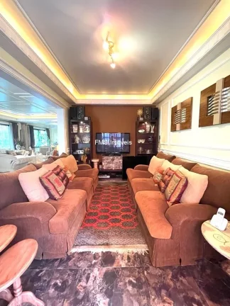 Imagem Imperdível: Apartamento de luxo com 4 suítes e 4 vagas na Zona Sul de SP!