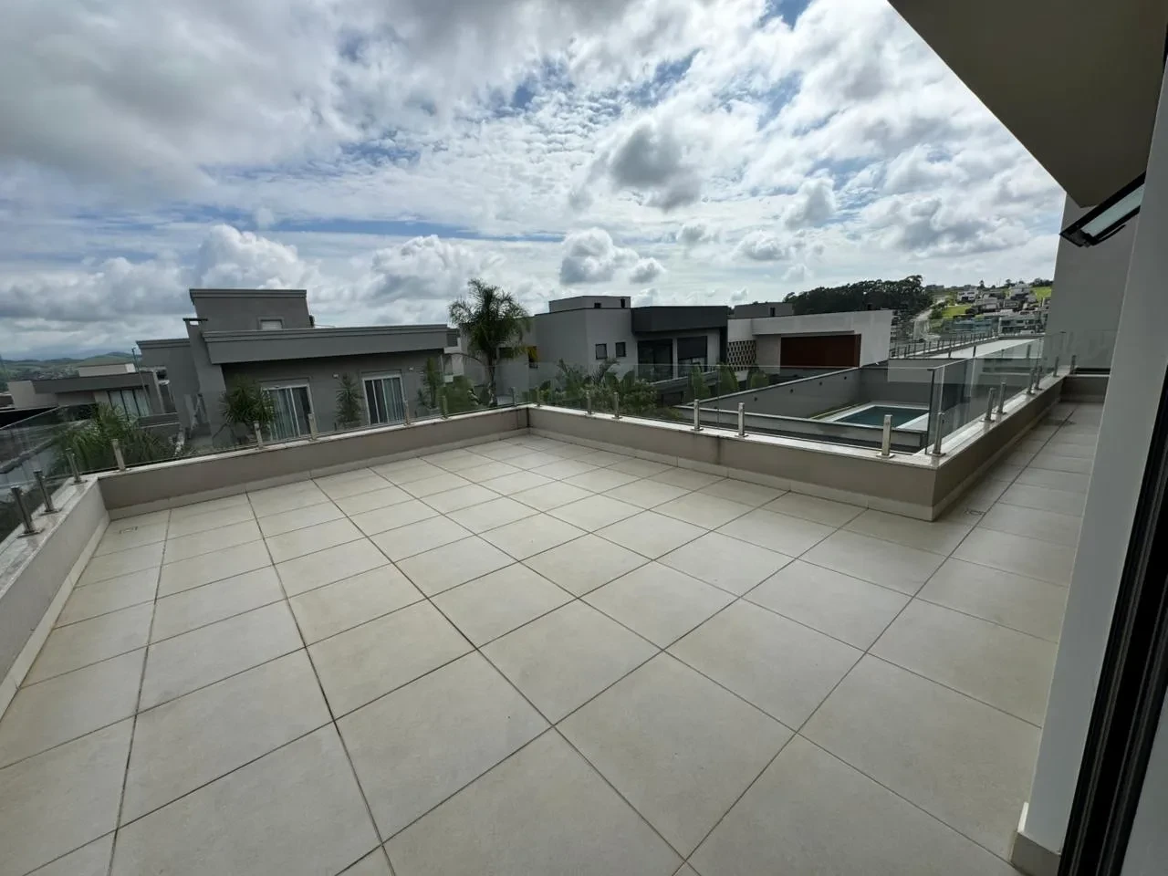 Foto do imóvel: Sobrado com 5 Quartos à Venda, 325 m² em Rua Joaquim Vieira Alves, nº 189. Condomínio Residencial Monaco, São José dos Campos - SP