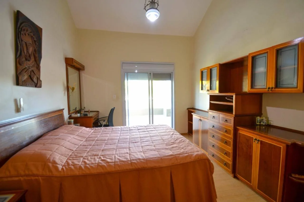 Imagem Luxuosa Casa com 4 Suítes à Venda em Alphaville - Santana de Parnaíba/SP