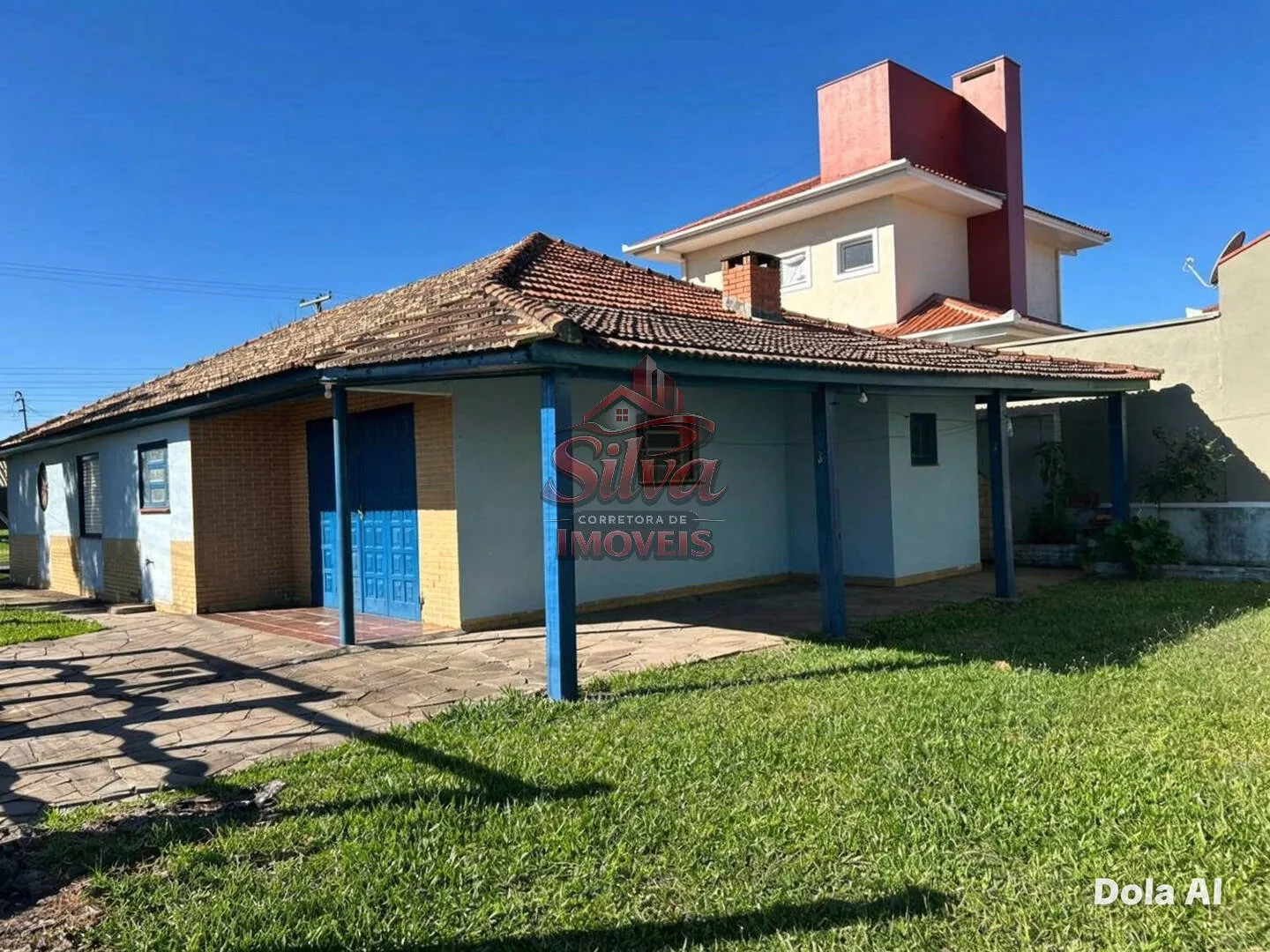 C1254 casa de esquina com 04 dormitórios, a 200m do mar em Imbé