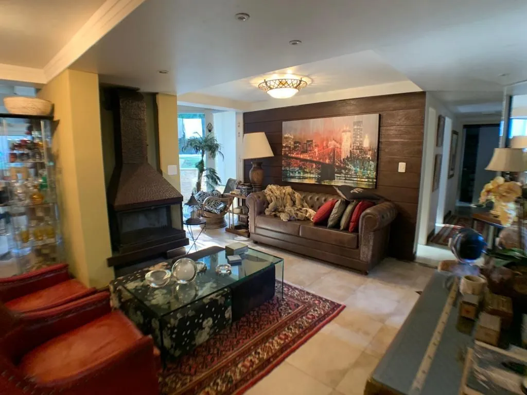 Imagem Casa para Venda - 420m², 3 dormitórios, sendo 1 suites, Ipanema