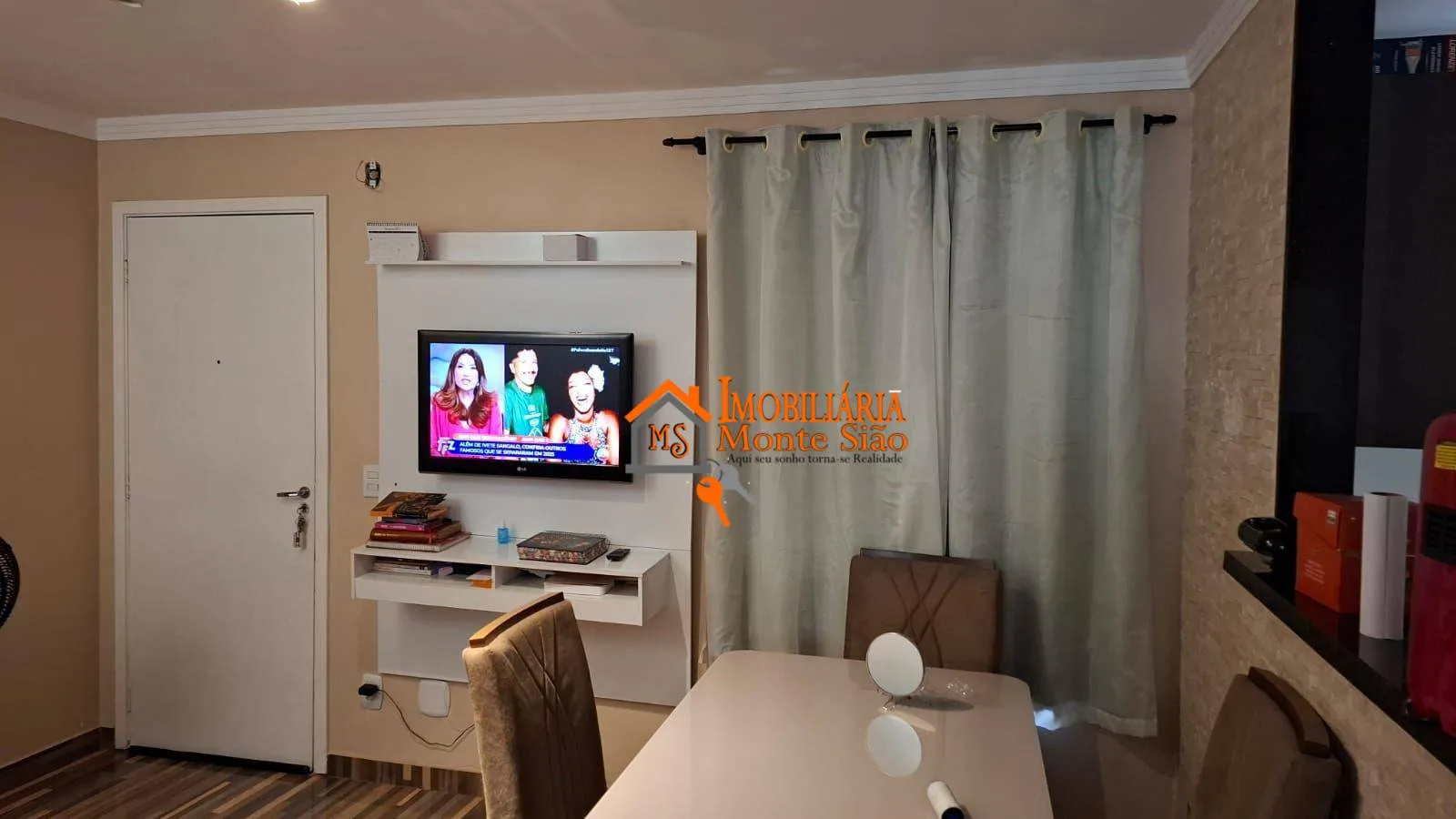 Imagem Apartamento com 2 dormitórios à venda, 43 m² por R$ 250.000,00 - Água Chata - Guarulhos/SP