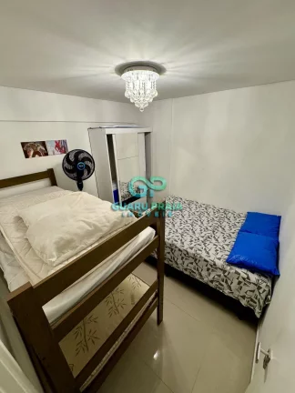 Imagem Apartamento à Venda - 100 metros da Praia de Pitangueiras, Guarujá