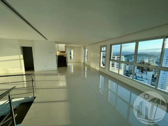 Imagem Espetacular Cobertura Triplex a 4 minutos da Praia na Barra Sul de BC