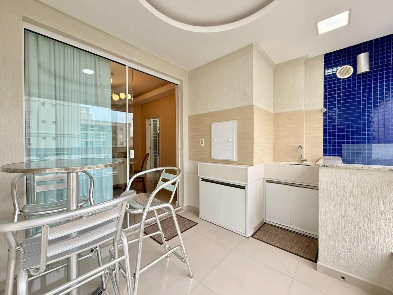 Imagem Apartamento com vista para o mar à venda com 120m2 por R$ 2.250.000,00