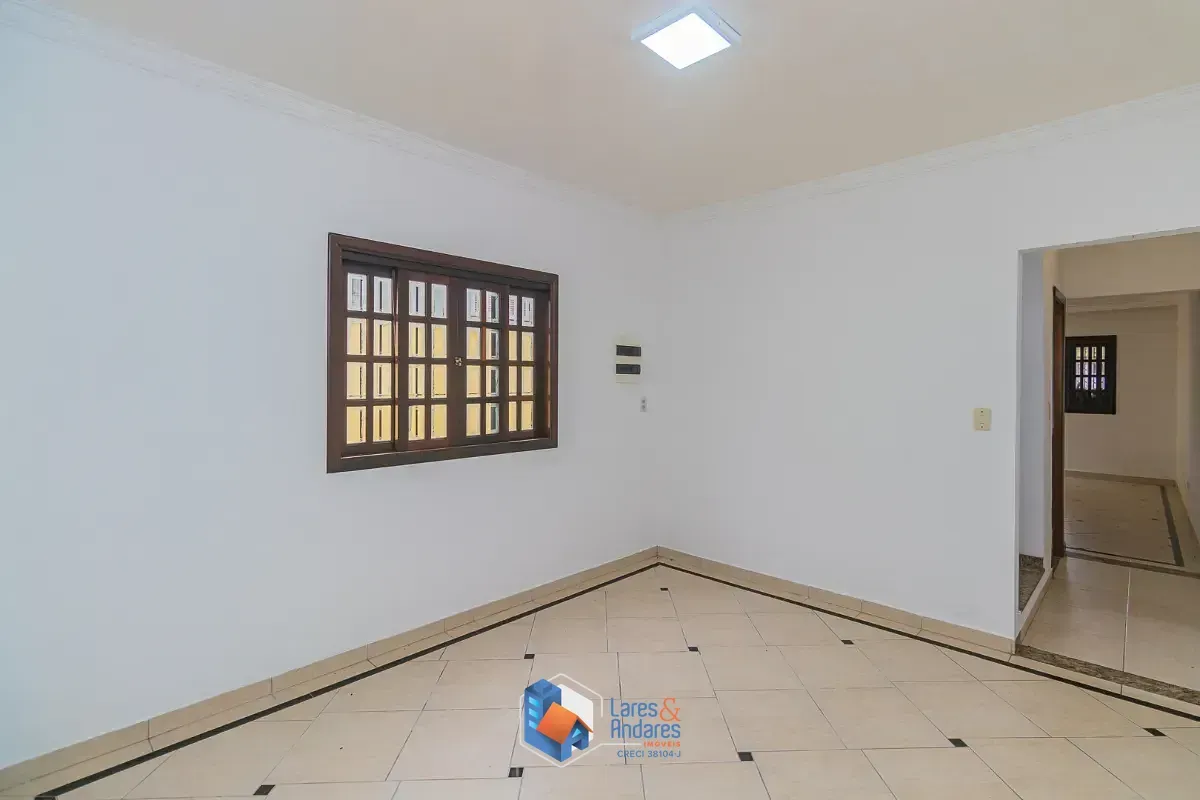 Imagem Sobrado para venda em Jardim Santa Cruz (Campo Grande) com 4 quartos, sendo 1 suíte, 151m²