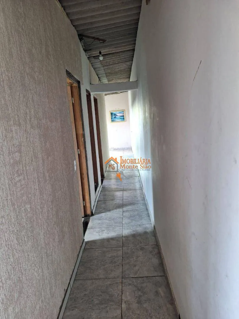 Imagem Casa com 4 dormitórios à venda, 140 m² por R$ 320.000,00 - Jardim dos Pimentas - Guarulhos/SP