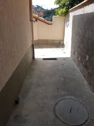 Imagem Excelente casa com vaga de garagem a venda. Nova friburgo. Varginha