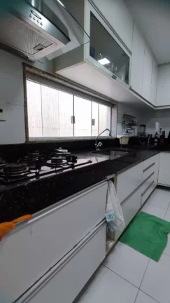 Imagem Casa para venda no Horto Florestal com piscina privativa - Sim