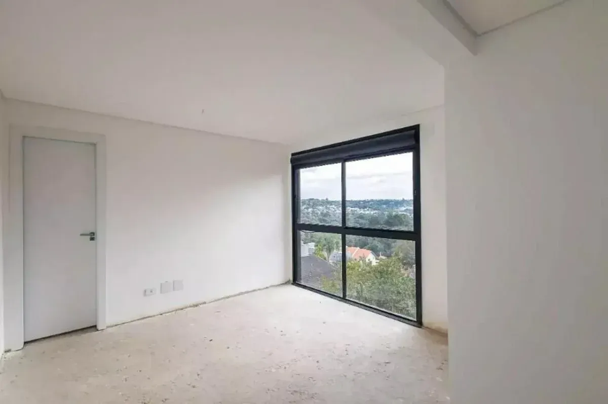 Imagem Sobrado com 3 Quartos à Venda, 130 m² em Pilarzinho - Curitiba