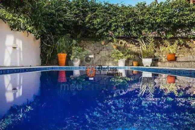 Imagem Sobrado com 4 dormitórios à venda, 216 m² por R$ 3.600.000,00 - Cambaquara - Ilhabela/SP