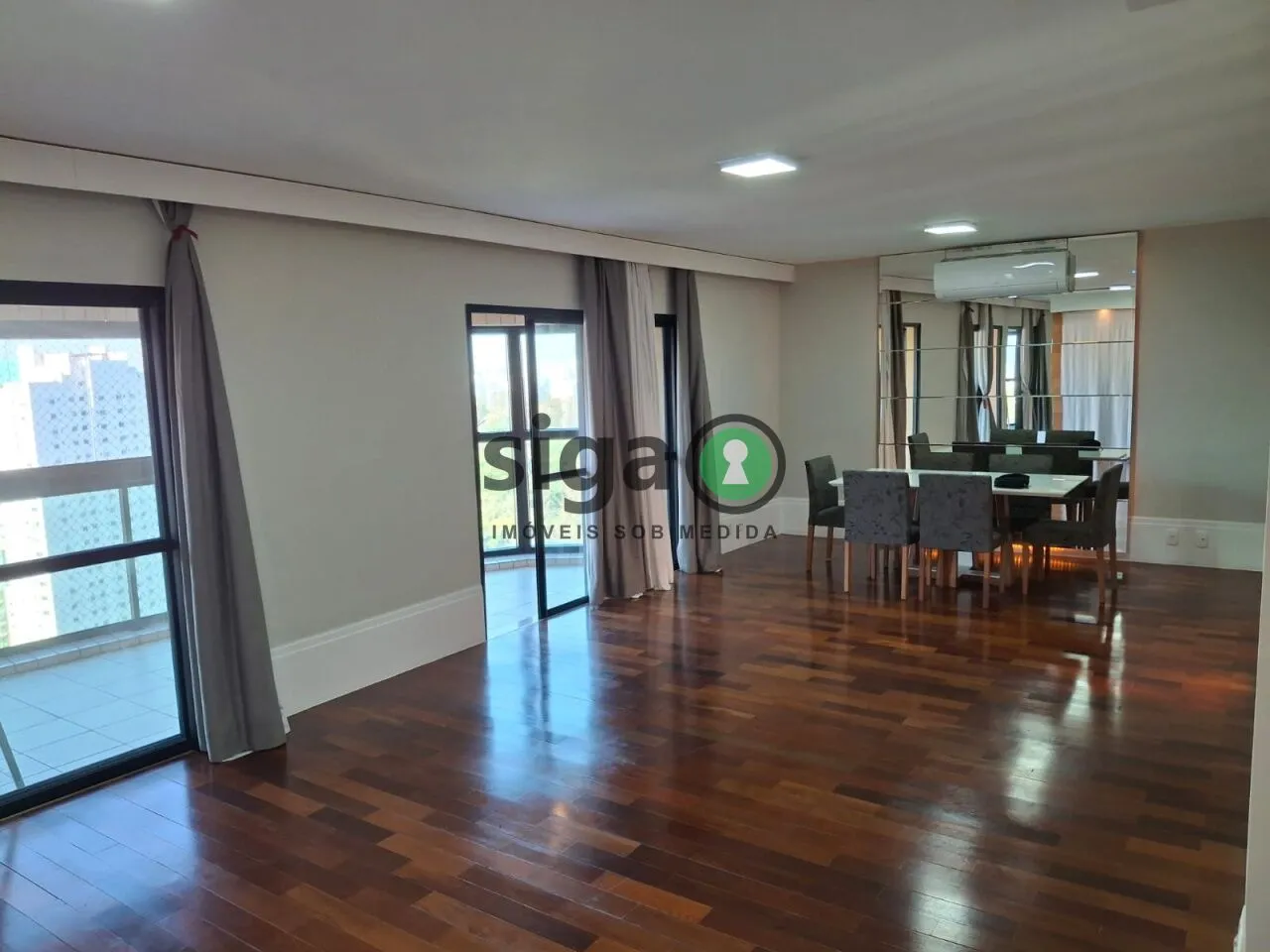 Foto do imóvel Apartamento para locação 4 dormitorios, 2 suítes, 3 vagas, 207 metros no Villaggio Panamby-Mobiliado