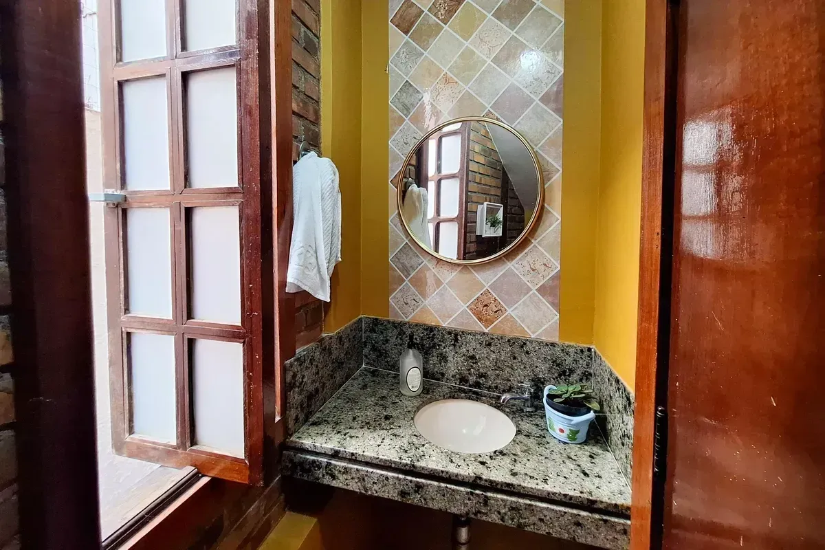 Imagem Casa de Condomínio com 4 Quartos à Venda, 235 metros em Badu - Niterói