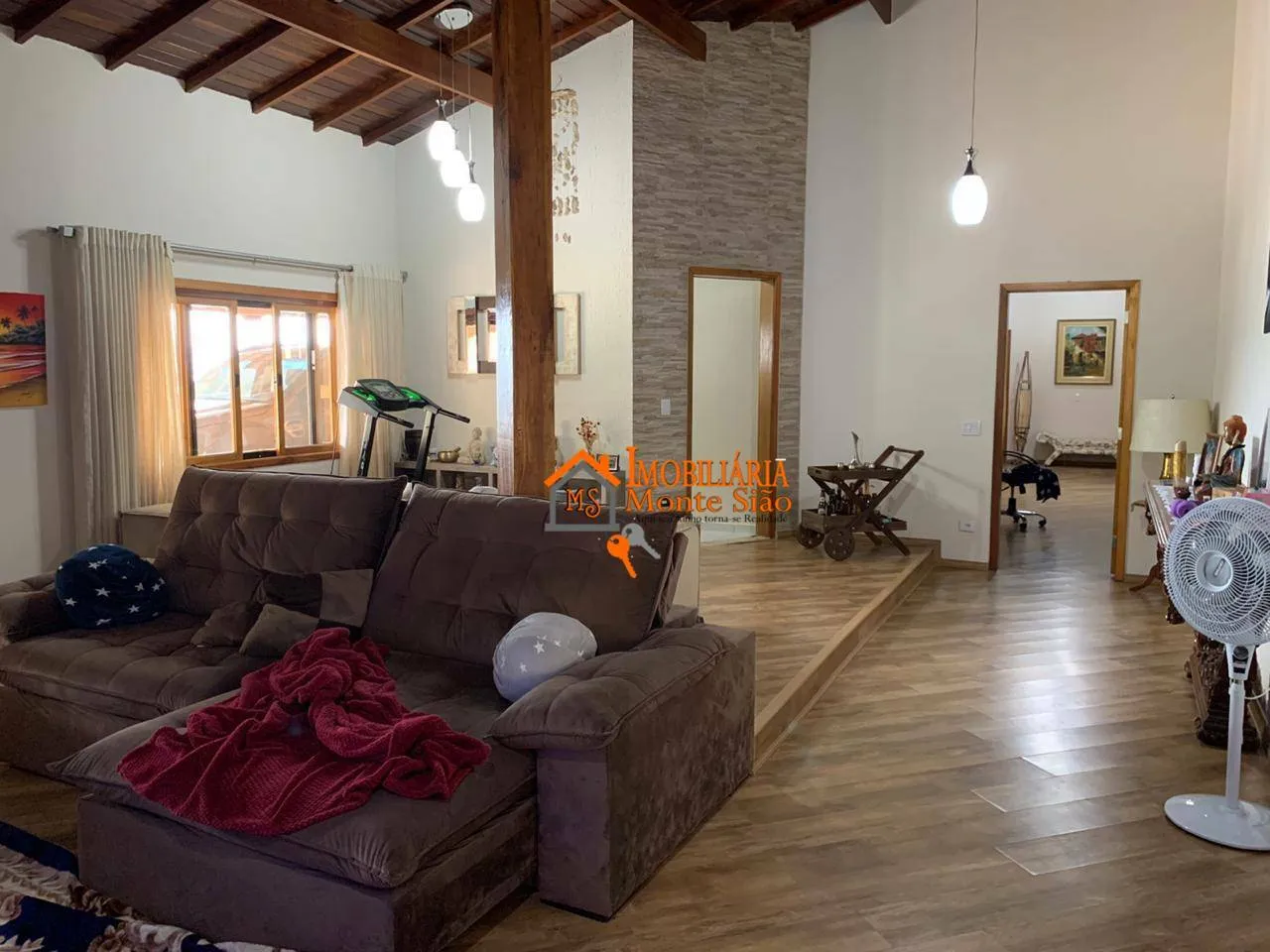 Imagem Casa com 4 dormitórios à venda, 300 m² por R$ 2.500.000,00 - Fazenda Velha - Arujá/SP