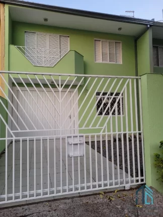 Foto do imóvel Sobrado 03 quartos c/suíte, 02 vagas, churrasqueira no Uberaba em Curitiba PR