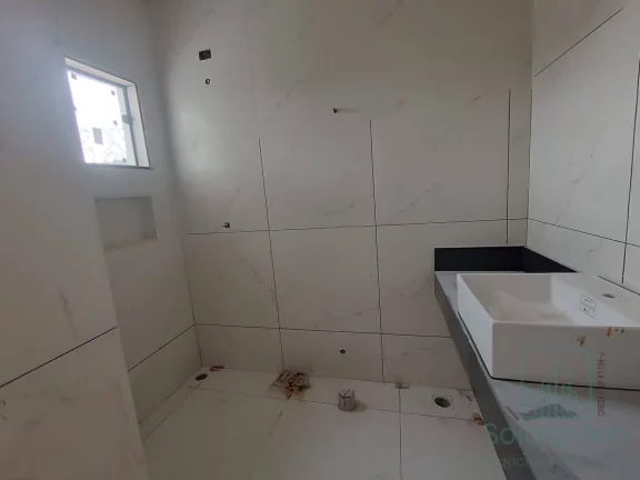 Imagem À Venda em Terra Preta, casa 3 Dorm e 3 banheiros 88 m² 790 mil