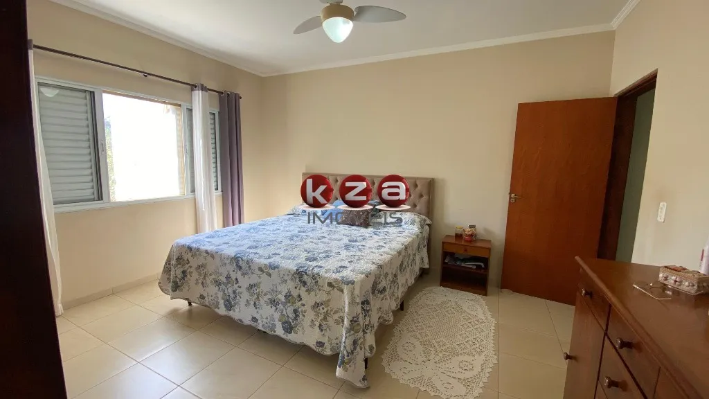 Imagem Chácara à venda em Valinhos-SP, Chácaras Alpina: 3 quartos, 1 suíte, 2 salas, 3 banheiros, 3 vagas, 300 m².