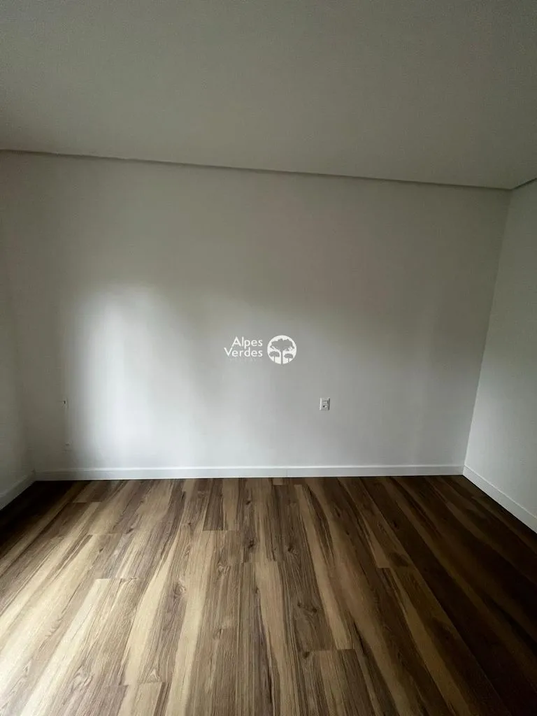 Imagem Vende-se apartamento em Gramado com 1 dormitorios semi mobiliado