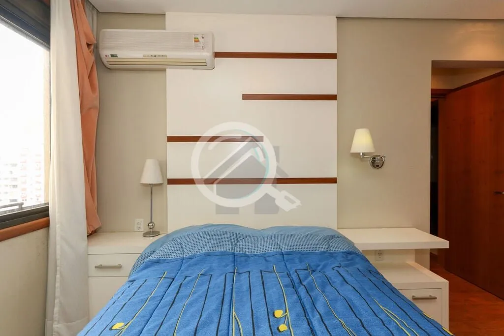 Imagem Apartamento com 67m2 privativos mobiliado e equipado com eletrodomésticos e split. Imóvel bem vent...