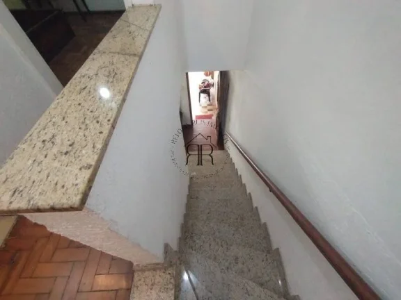 Imagem Sobrado em excelente localização, próximo ao Clube 7 de Setembro da Agua Rasa!!
Piso térreo: 1 v...