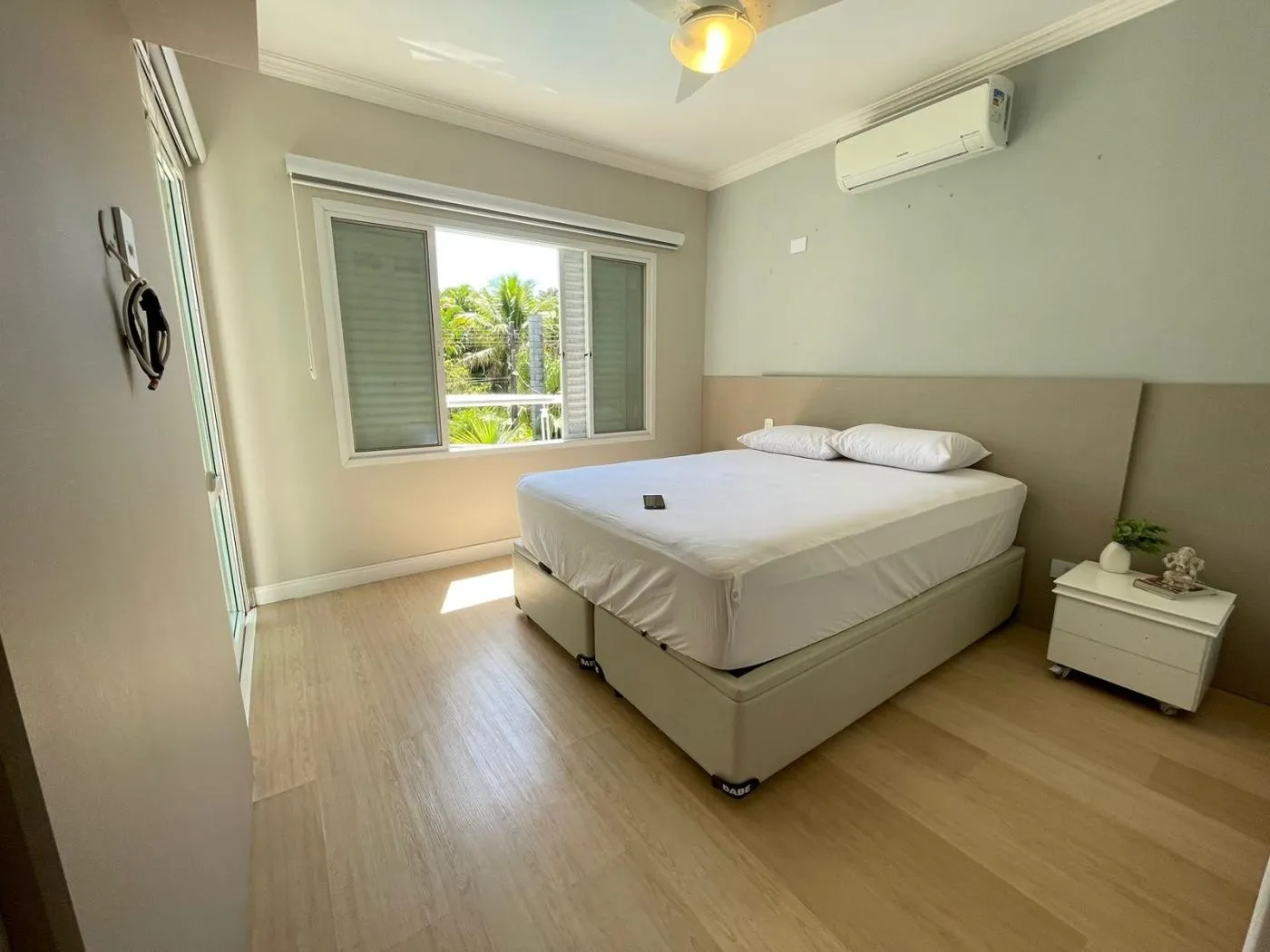 Imagem Casa para Venda em Bertioga, Riviera, 5 dormitórios, 5 suítes, 7 banheiros, 3 vagas