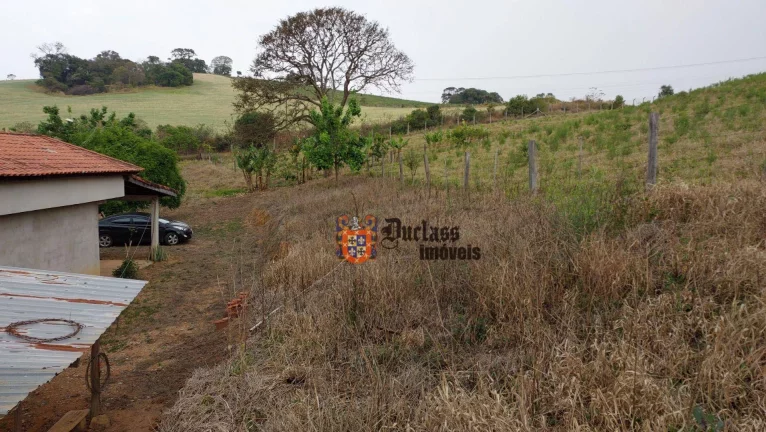 Imagem Chácara com 1 dormitório à venda, 12750 m² por R$ 750.000,00 - Toledo - Toledo/MG
