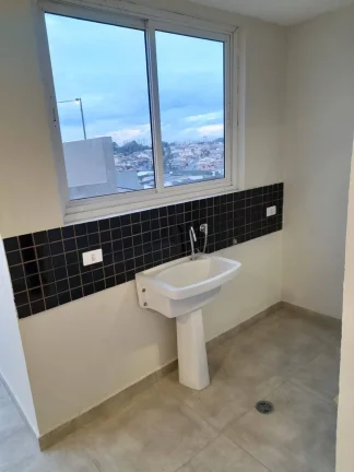 Imagem Sobrado Maravilhoso 140 m² 2 Dormitórios 2 Suíte e 2 vagas de Garagens