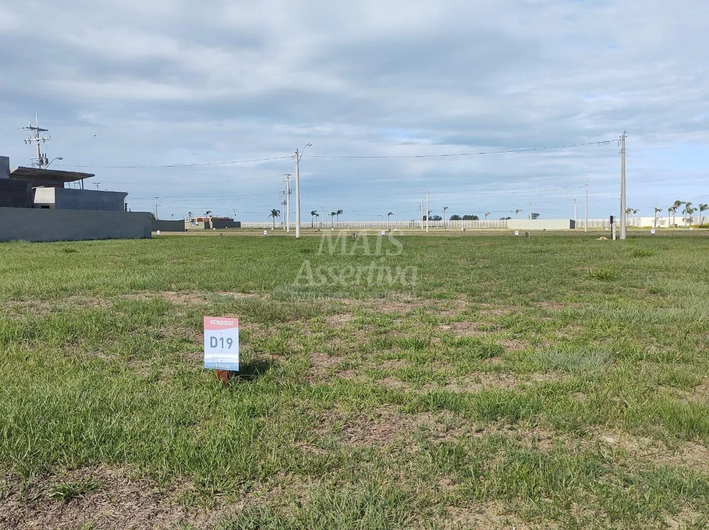 Imagem TERRENO EM CONDOMINIO FECHADO PARA VENDA - PRAIA CURUMIM EM CAPÃO DA CANOA