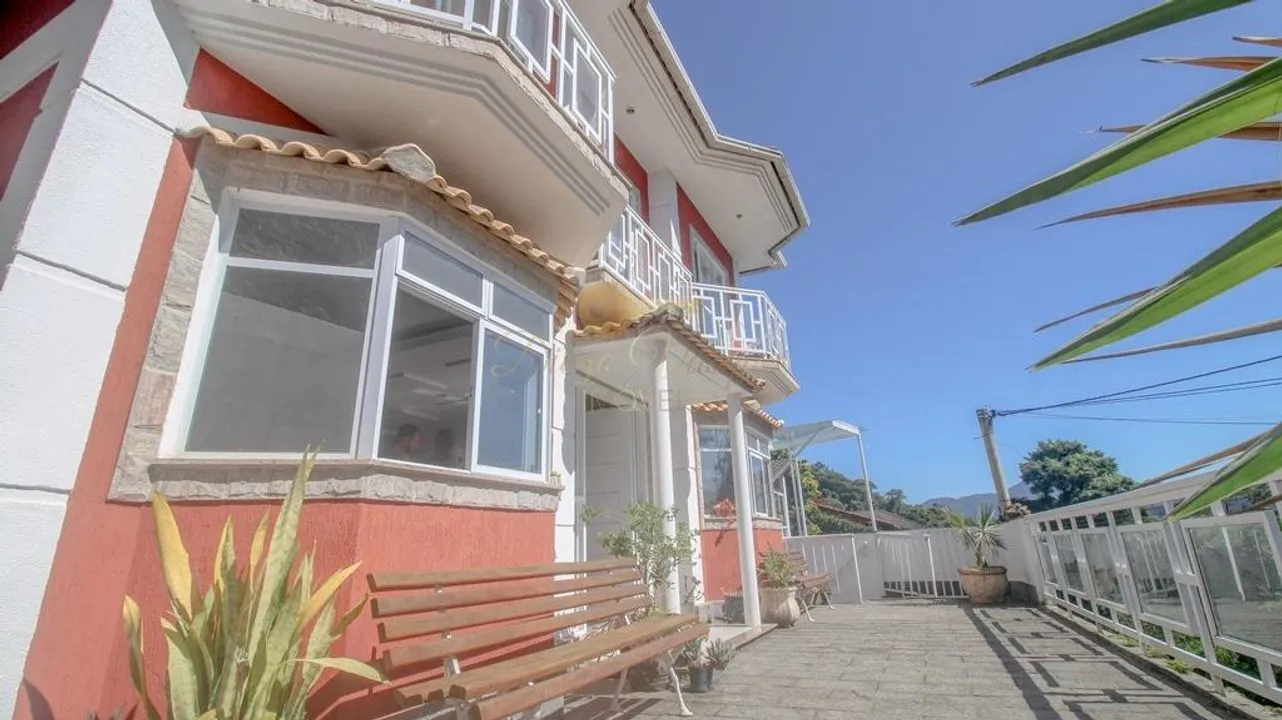 Foto do imóvel Casa em Condomínio para Venda em Teresópolis / RJ em Rua Prefeito Monte