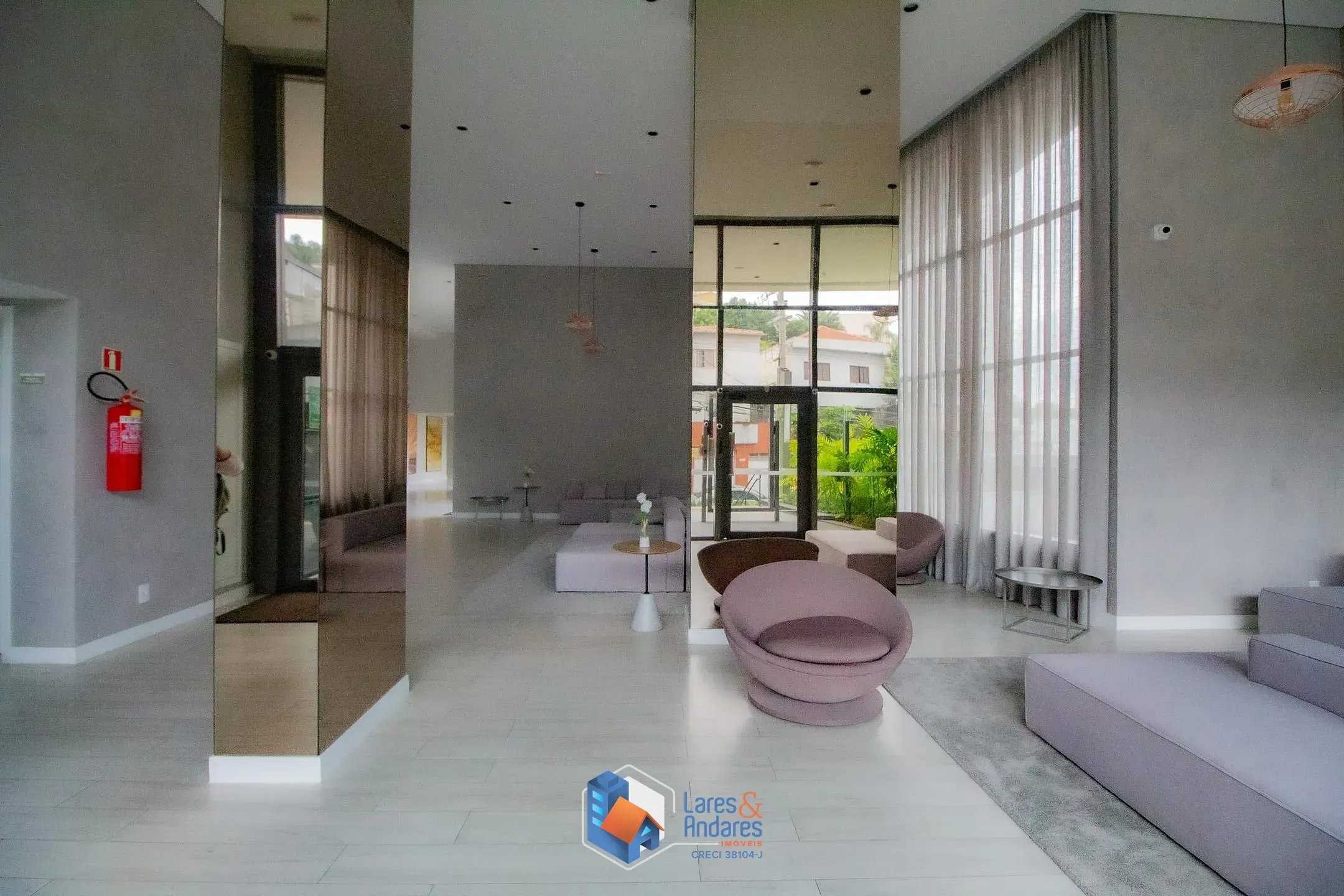 Imagem APARTAMENTO À VENDA, 106 M² COM 2 SUÍTES, PLANEJADO NA COZINHA E DORMITÓRIOS, 19º ANDAR, 2 VGS E DEPÓSITO. 400 M. DA ESTAÇÃO ANA ROSA DO METRÔ - VILA MARIANA