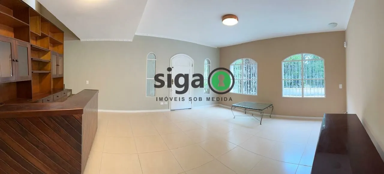Imagem Sobrado á Venda - 250m², 4 quartos , 5 vagas na Vila Guarani (Zona Sul) !!