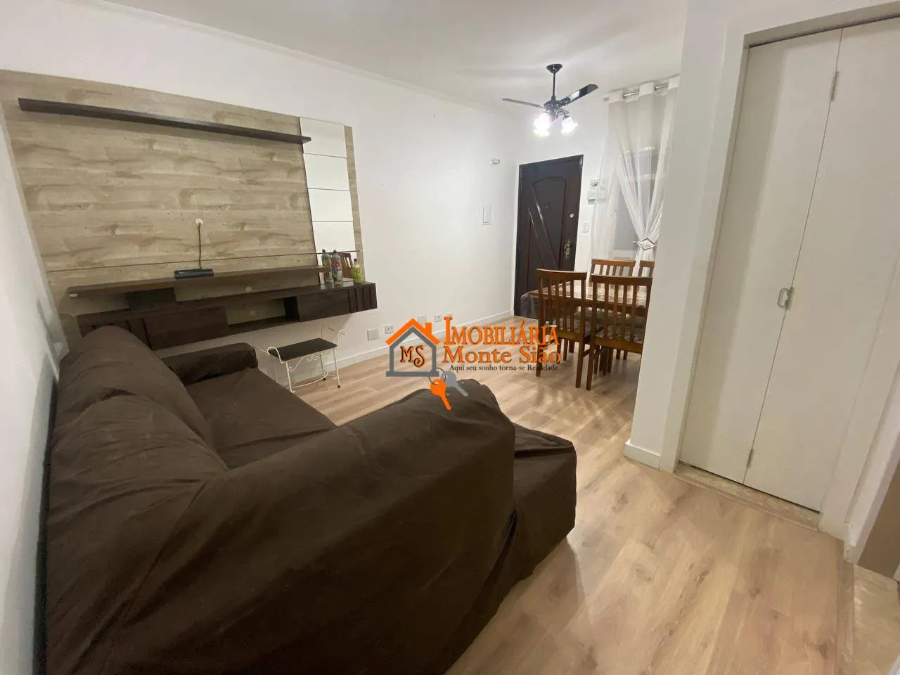 Foto do imóvel Apartamento com 2 dormitórios à venda, 49 m² por R$ 280.000,00 - Parque Renato Maia - Guarulhos/SP