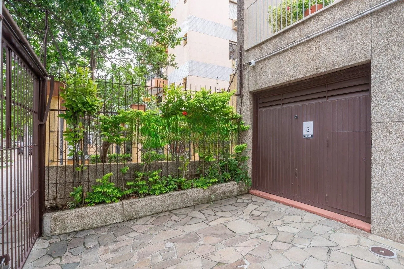 Imagem Apartamento de 3 quartos 1 vaga de garagem no bairro Menino Deus em Porto Alegre