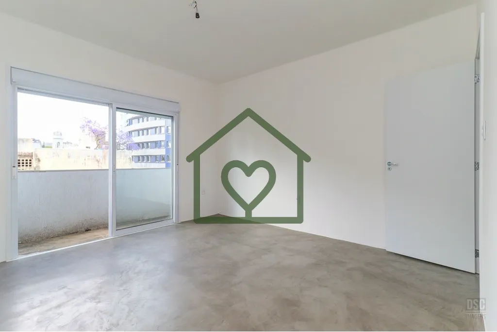 Imagem Descubra o apartamento dos seus sonhos, situado na charmosa região de Mont Serrat, na Rua Eudoro Be...