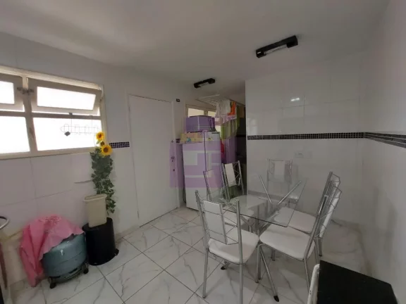 Imagem Praia da pitangueiras, vista para o Mar apartamento todo reformado , pé na areia .