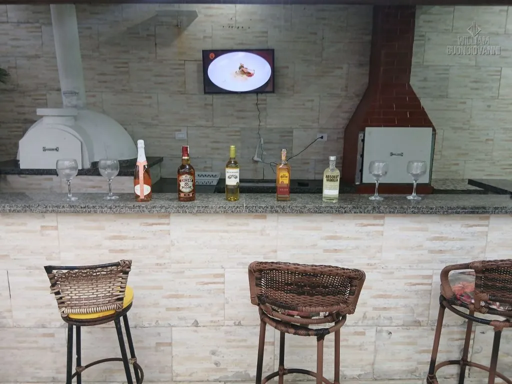 Imagem Casa 4 dormitórios sendo 1 suíte no bairro SOLEMAR