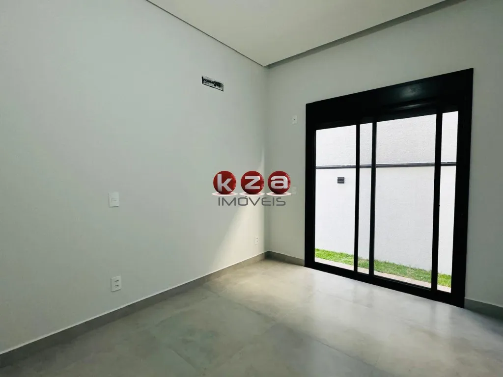 Imagem Casa térrea mobiliada em condomínio à venda em Valinhos-SP, Condomínio MontAlcino com 3 suítes, piscina e 175m². Venha conferir!