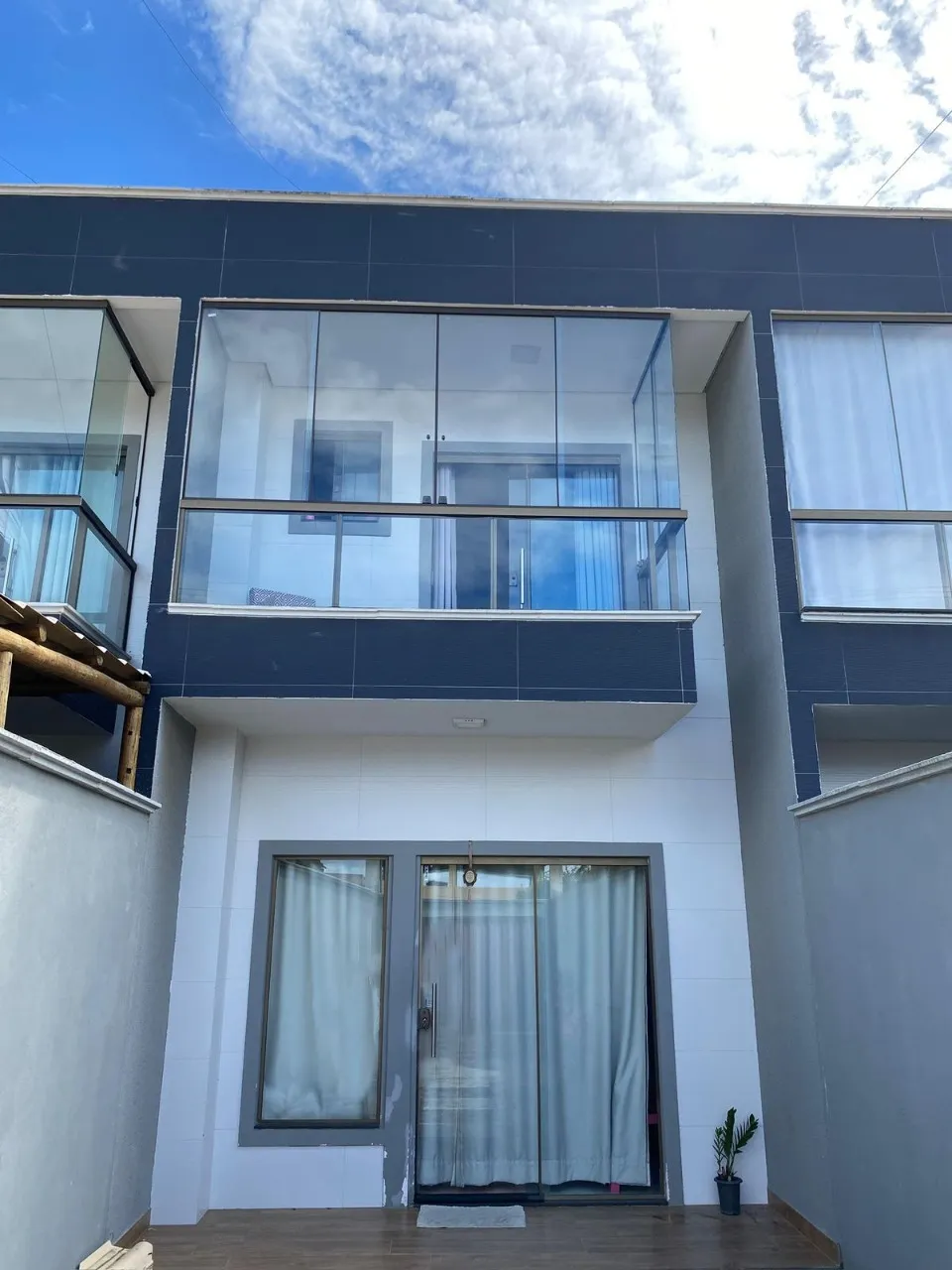 Imagem Casa com 2 quartos à venda em Vila Velha