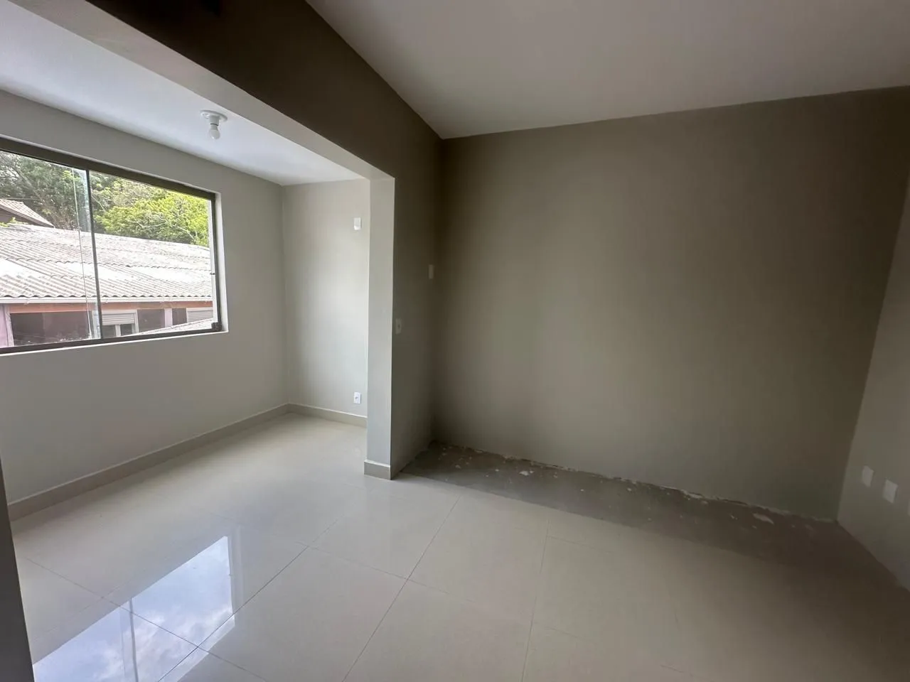Imagem Vende-se casa com 4 suítes, 184m² e 4 vagas - Chácara das Pedras