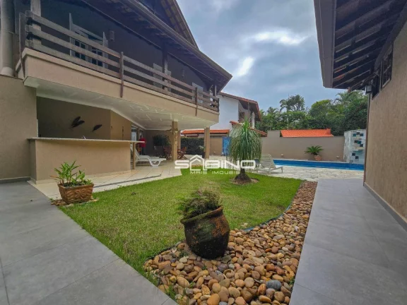 Imagem Belíssima casa à venda, com 5 Dormitórios 3 Suítes 310m2 de área útil - Riviera de São Lourenço - Bertioga S/P