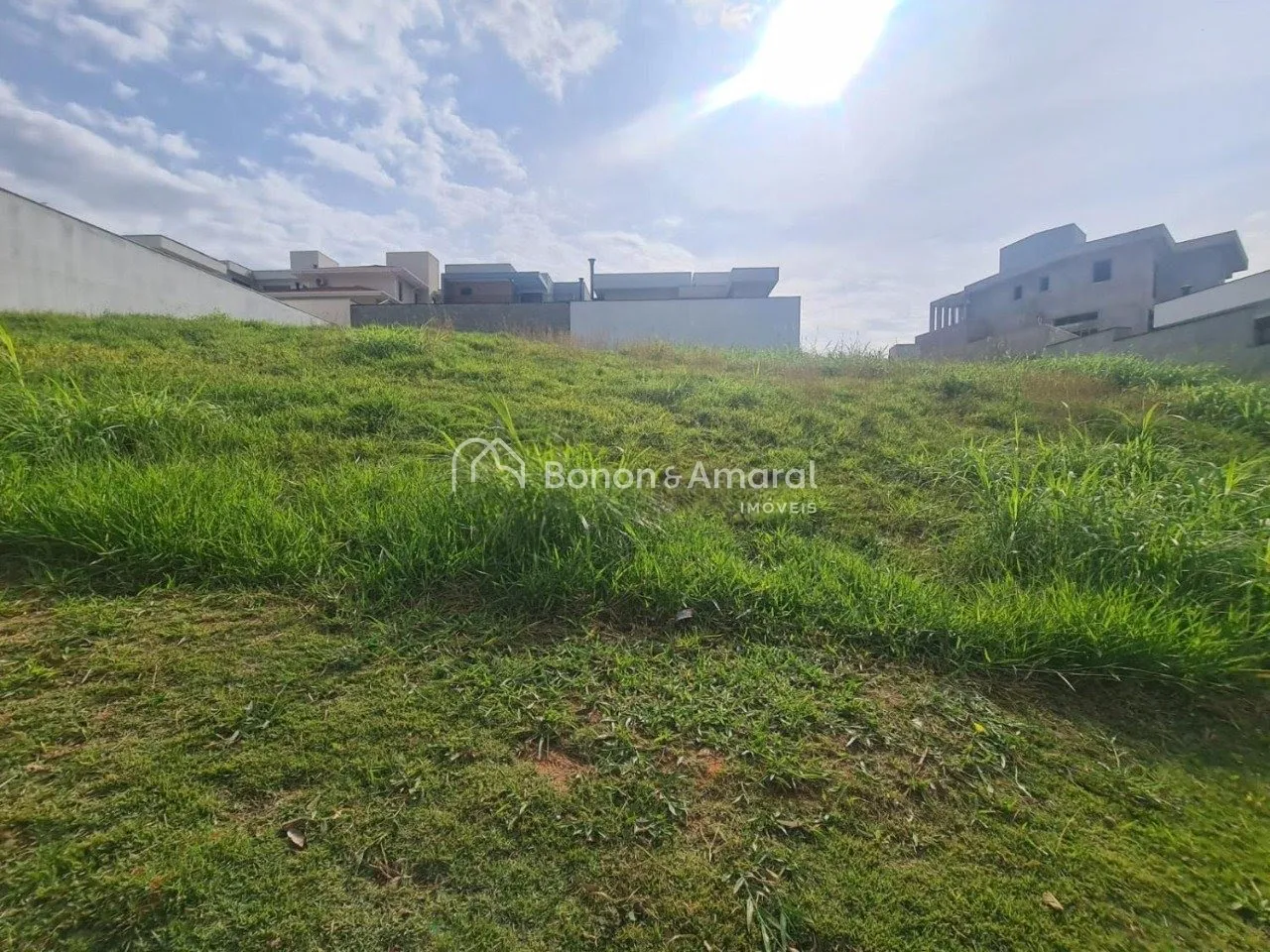 Foto do imóvel Terreno à Venda com 420 m² no Condomínio Reserva do Itamaracá em Alameda Itaipava, 1091 - Joapiranga, Valinhos - SP
